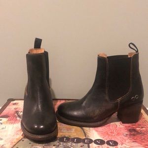 BED | STU ankle boots